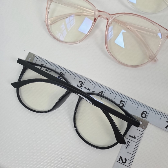 Large Transparent Fashion UV Protecting Glasses - Picture 5 of 7